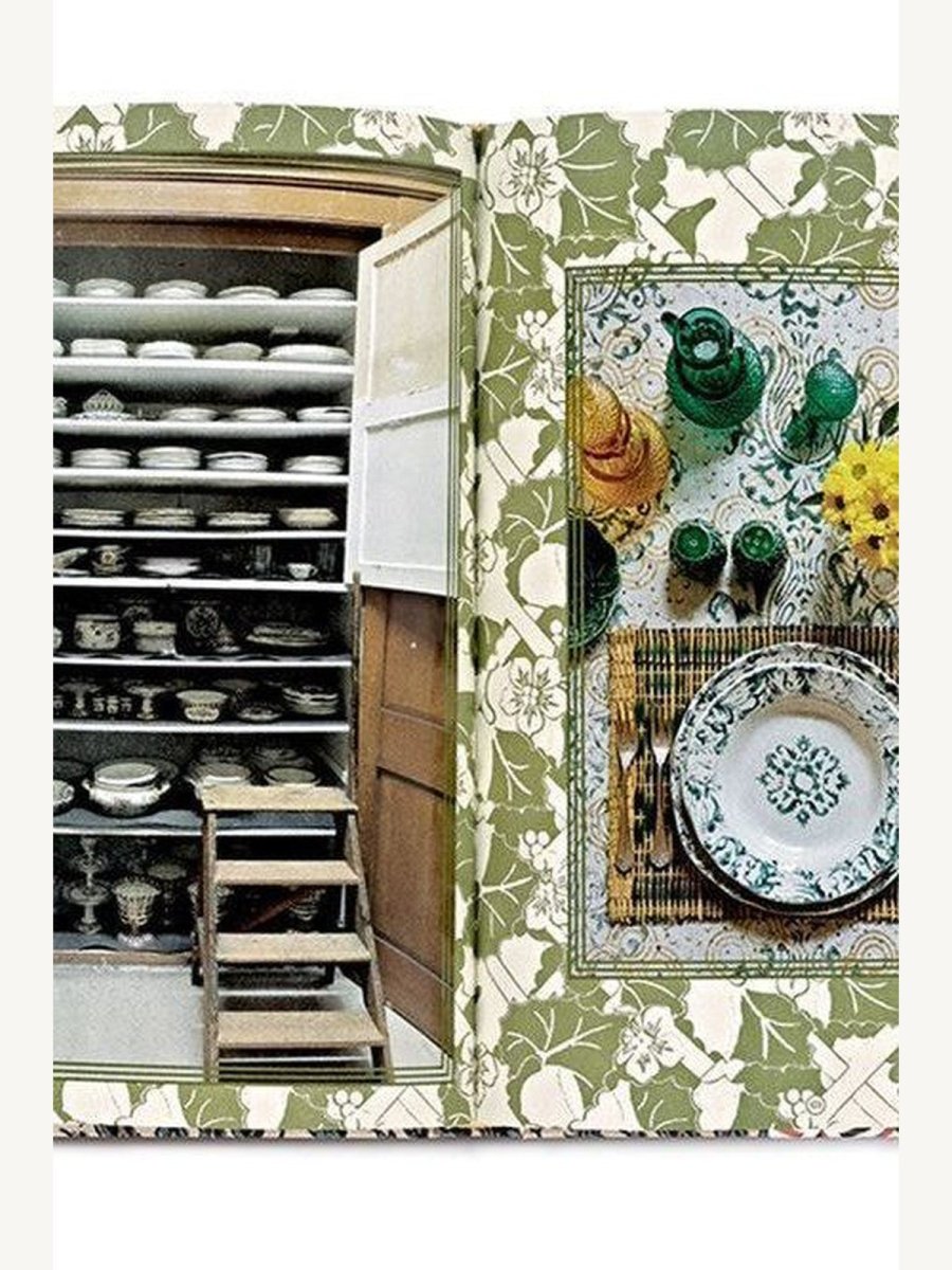 Casa Cabana: Styling the cabana mood by Martina Mondadori and Aerin Lauder (Hardcover) | Photography Book - Boutique Galleria