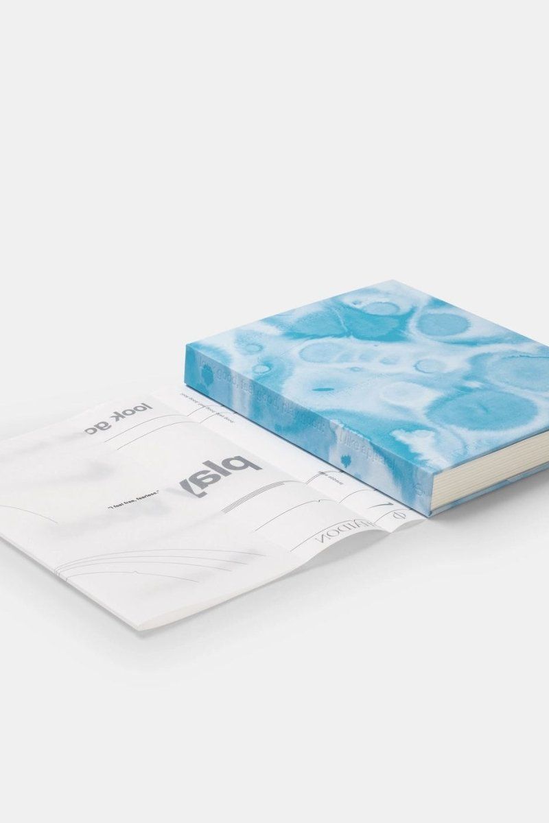 Look Good, Feel Good, Play Good: Nike Apparel by Maisie Skidmore - Boutique Galleria